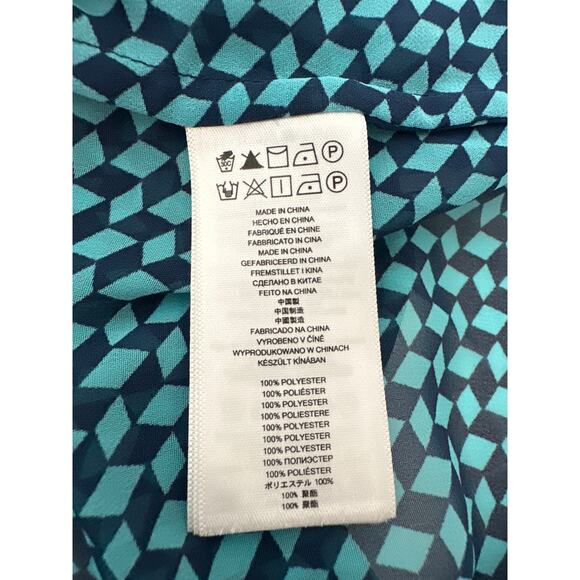 Michael Michael Kors Geometric Print Long Sleeve Button Up Blouse Top Size 1X - Picture 12 of 13